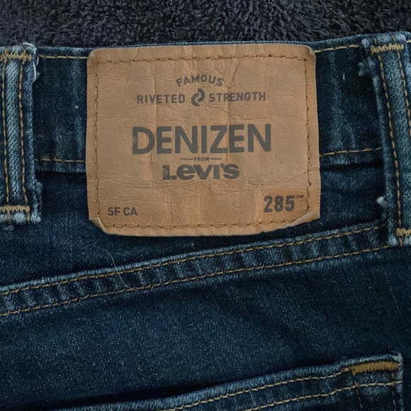 Jeans - Picture 5 of 5